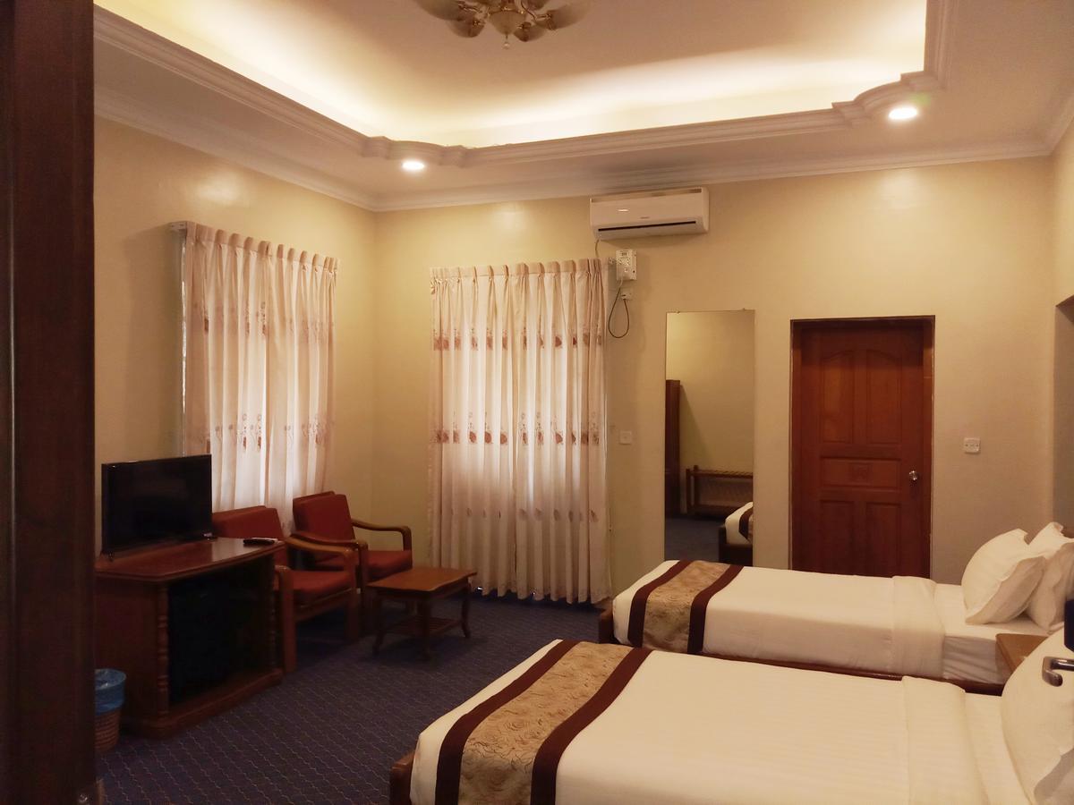 Ruby Garden Hotel Yangon Exterior photo
